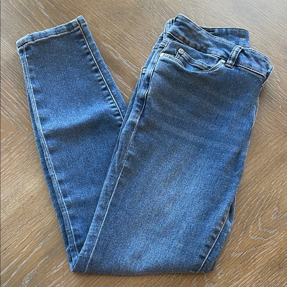 Tahari Skinny Jeans